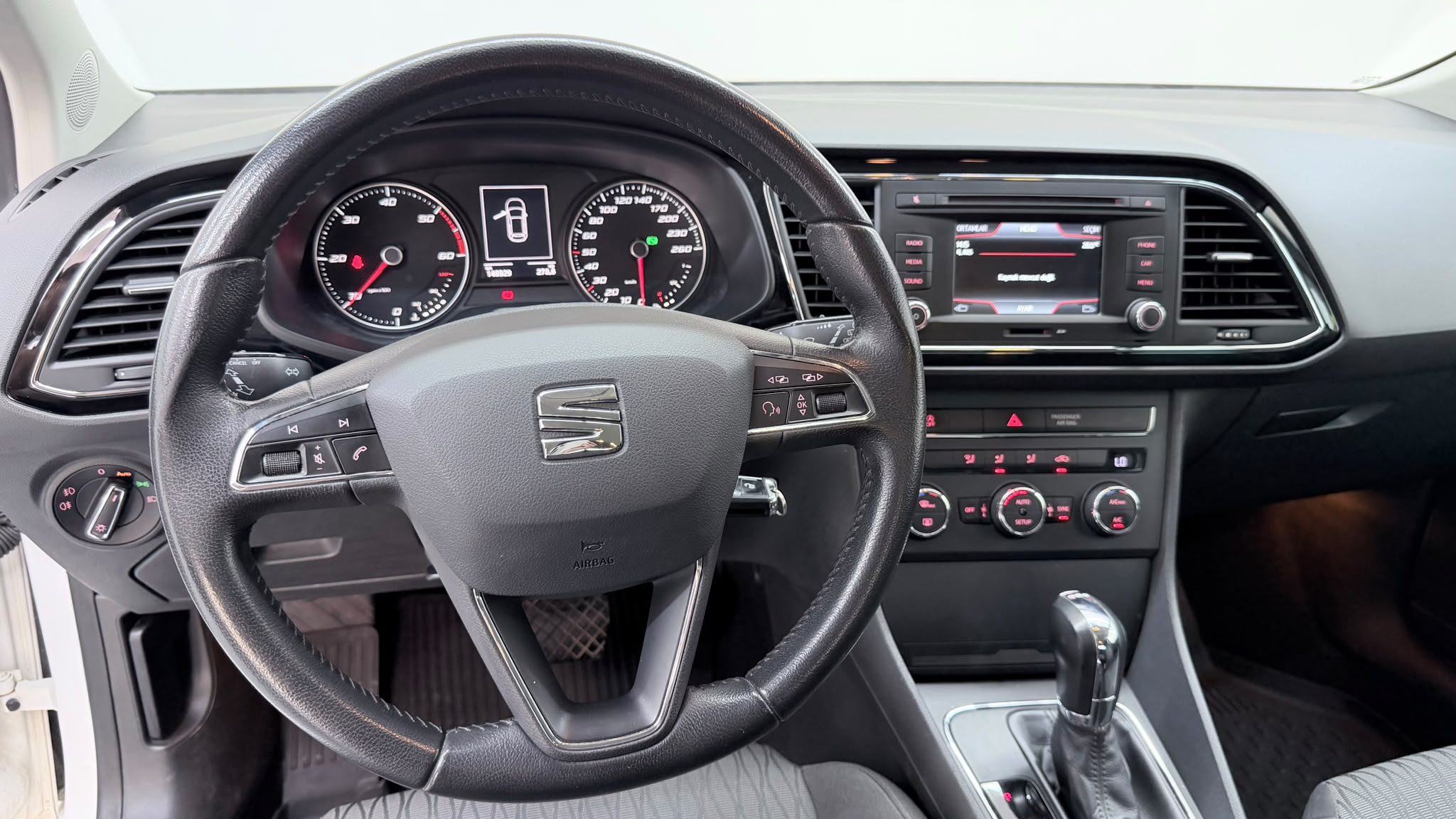 SEAT LEON 10